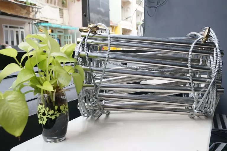 Kỹ năng thoát hiểm bằng thang dây thoát hiểm Inox