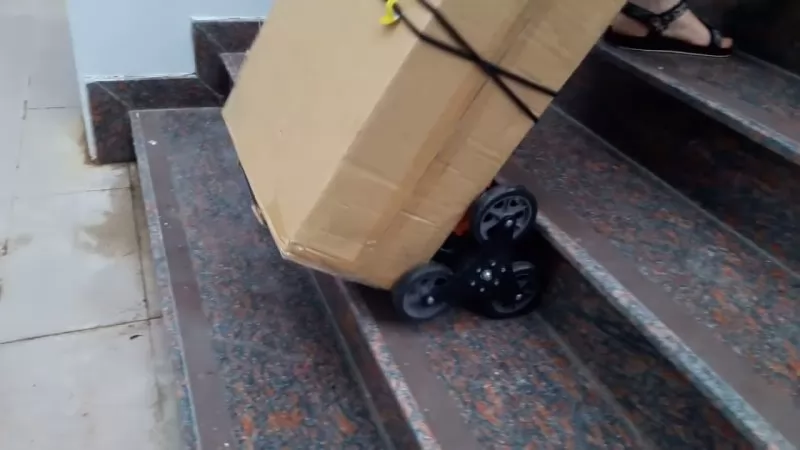 Những tính năng tuyệt vời từ xe đẩy hàng leo cầu thang