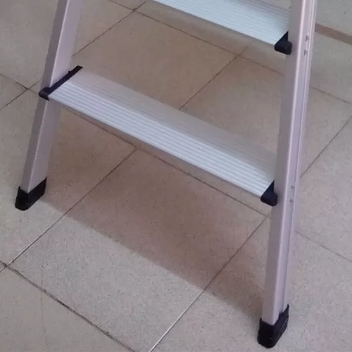 Thang ghế nhôm 4 bậc siêu nhẹ Nikawa NKP-04