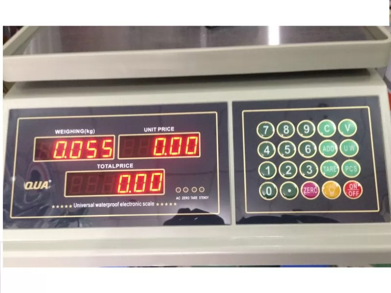 Cân điện tử tính giá chống nước 30kg QUA 832